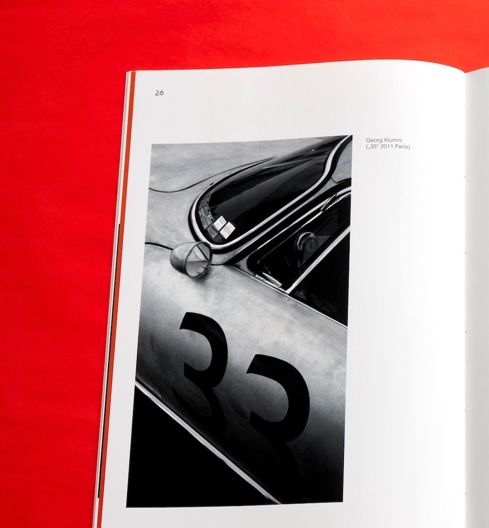 ein bild aus meinem zahlen magazin,es zeigt ein beschriftetes auto